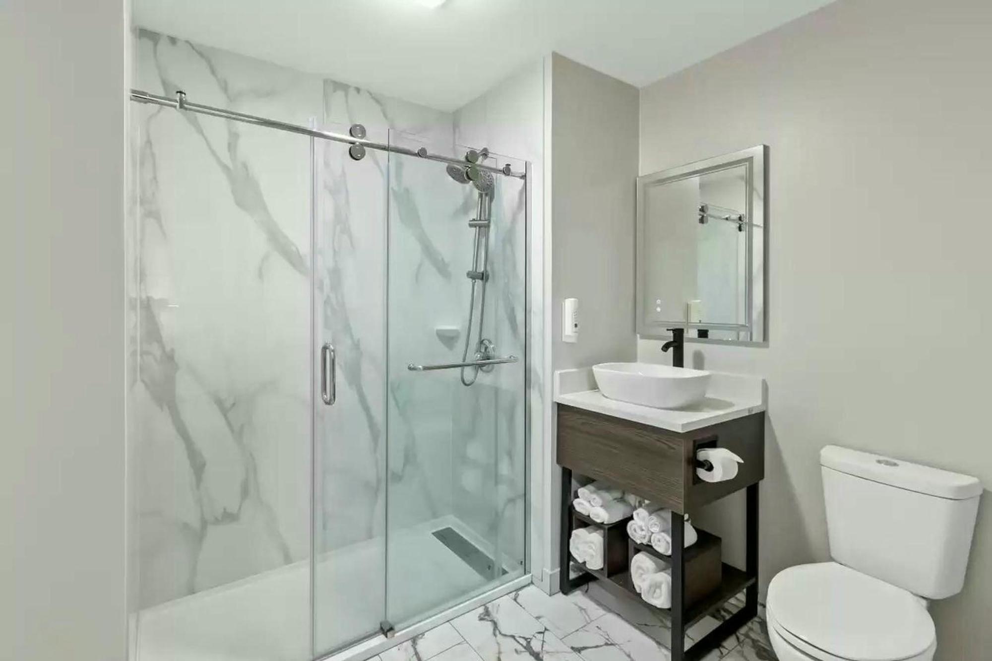 Quality Inn & Suites Columbia Harbison Esterno foto